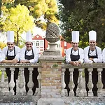 Mercure Romanazzi Carducci Hotel 4*