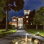 ホテル Mercure Romanazzi Carducci バーリ
