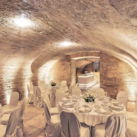 Hotel Mercure Romanazzi Carducci 4*