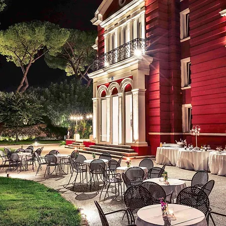 Mercure Romanazzi Carducci ホテル