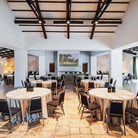 Szálloda Mercure Romanazzi Carducci