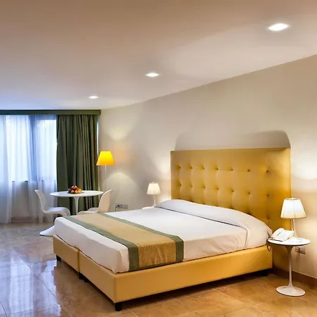 Mercure Romanazzi Carducci Hotel 4*