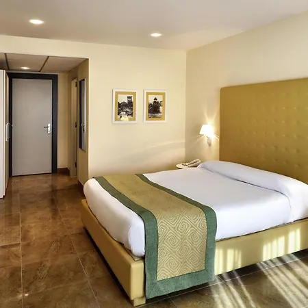 Ξενοδοχείο Mercure Romanazzi Carducci 4*