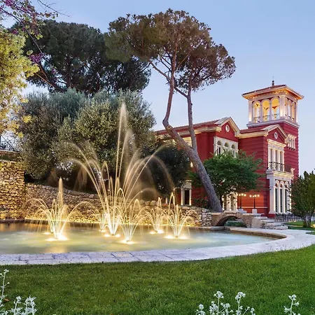 Mercure Romanazzi Carducci Hotel 4*