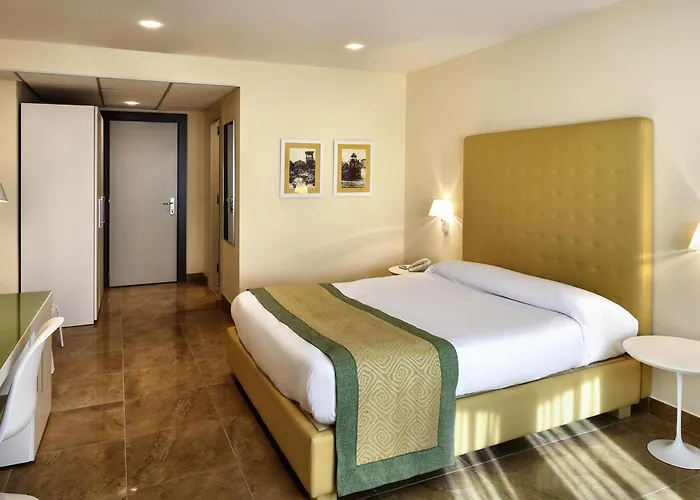 Hotel Mercure Romanazzi Carducci 4*