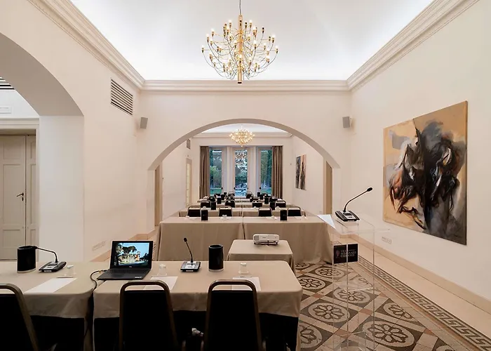 Hotel Mercure Romanazzi Carducci 4*